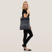 Moderne Strepen Zwart-wit Monogram Tote Bag (Op model)