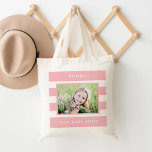 Moderne Stripes Editable Color Personalized Foto Tote Bag<br><div class="desc">Dit prachtige ontwerp kan worden aangepast aan uw favoriete kleurencombinaties. Het is een geweldig cadeau! Vind stijlvolle kantoorbenodigdheden en geschenken in onze winkel: www.berryberrysweet.com.</div>