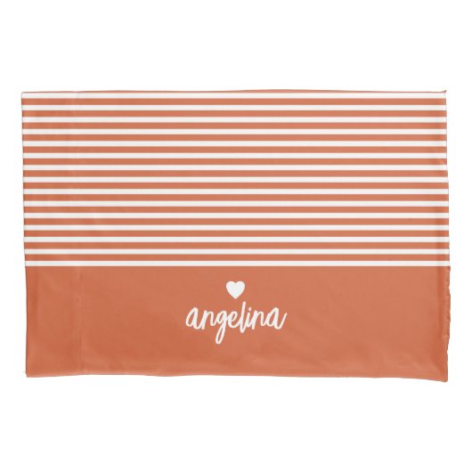 Moderne strips met geüploschaalde hartmonogram kussensloop (Voorkant)