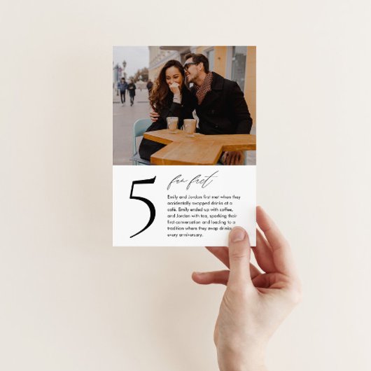 Moderne tafelnummerkaart met foto en leuke weetjes kaart