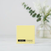Moderne tekstelegante pastelcitroen vierkante visitekaartje (Staand voorkant)