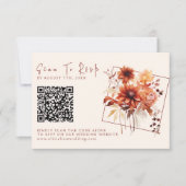 Moderne Terracotta Bloemen Herfst QR Code Bruiloft RSVP Kaartje (Voorkant)