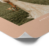 Moderne Terracotta Foto Boog Bruidspaar Poster (Hoek)