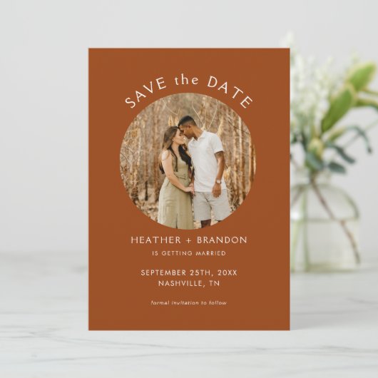 Moderne terracotta foto Save the Dates Uitnodiging (Staand voorkant)