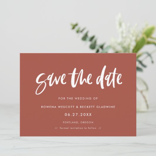 Moderne Terracotta Save The Date (Staand voorkant)