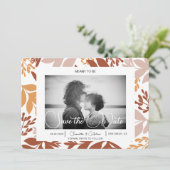 Moderne Terracotta Save the Date Botanisch Kaart (Staand voorkant)