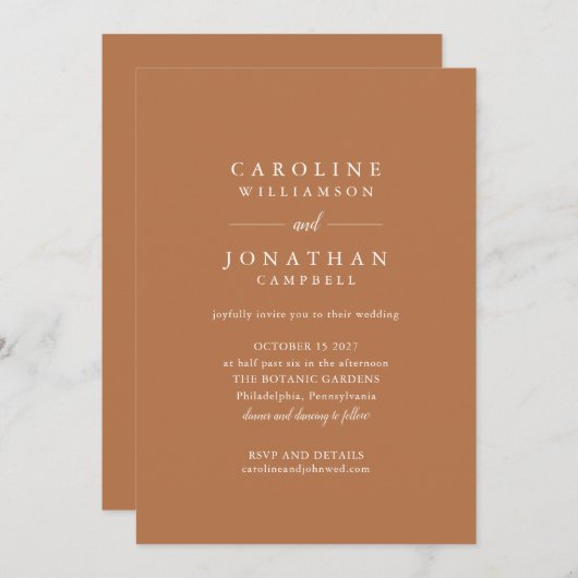 Moderne Terracotta Serif Minimalistische Bruiloft Kaart (Voorkant / Achterkant)