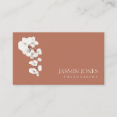 Moderne Terracotta Witte Orchidee QR Code Bloem Visitekaartje (Voorkant)