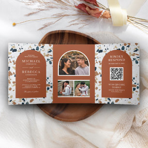 Moderne Terrazzo Terracotta Boog QR Code Trouwen Drieluik Uitnodiging