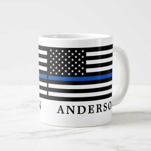 Moderne Thin Blue Line Personalized politieman Grote Koffiekop (Voorkant rechts)