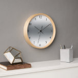 Moderne tinten zilver trendy<br><div class="desc">Moderne abstracte tinten van zilveren en grijze kleuren wandklok.</div>