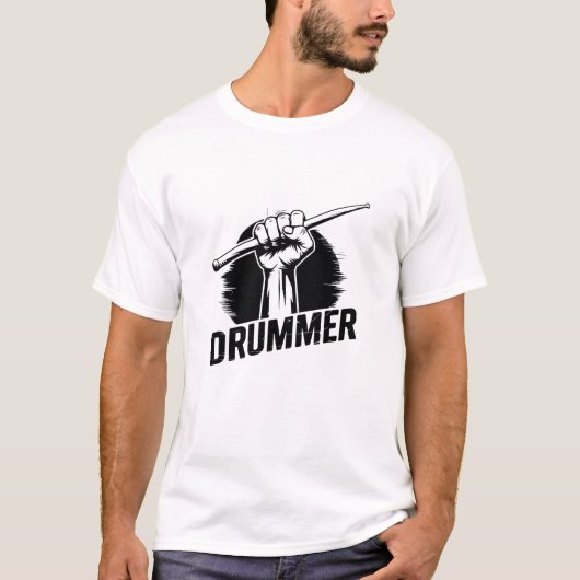 Moderne trendy drummer vuist met drumsticks t-shirt (Voorkant)