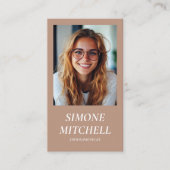 Moderne Trendy Earth Tone Social Media Professiona Visitekaartje (Voorkant)