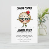 Moderne trendy grappige afstudeeruitnodigingen kaart (Staand voorkant)