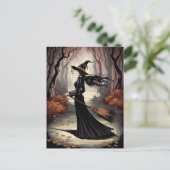Moderne trendy Halloween heks in bos Briefkaart (Staand voorkant)