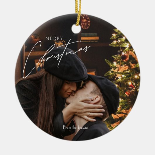 Moderne trendy kerst | Romantisch paar foto Keramisch Ornament (Voorkant)