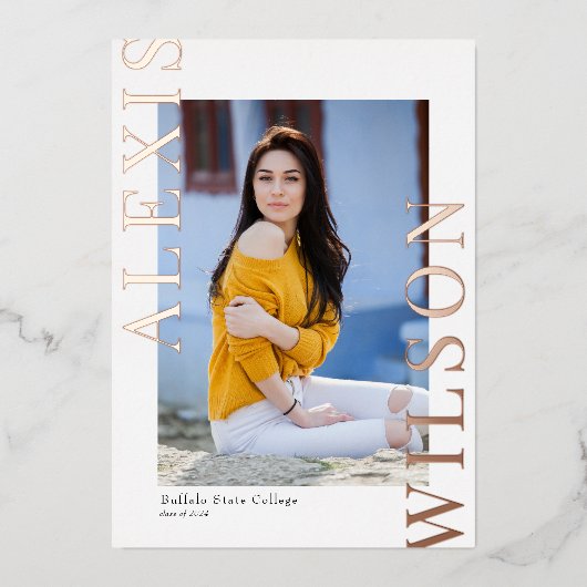 Moderne trendy minimalistische Afstuderen uitnodig Folie Uitnodiging (Voorkant)