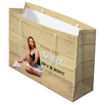 Moderne trendy persoonlijke fitness trainer foto