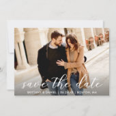 Moderne Trendy Script Couple Foto Save The Date (Voorkant)