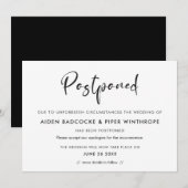 Moderne trendy typografie Uitgestelde trouwdatum Kaart (Voorkant / Achterkant)