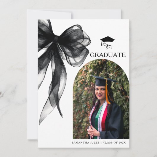 Moderne trendy zwarte boog Afstuderen foto Aankondiging (Voorkant)