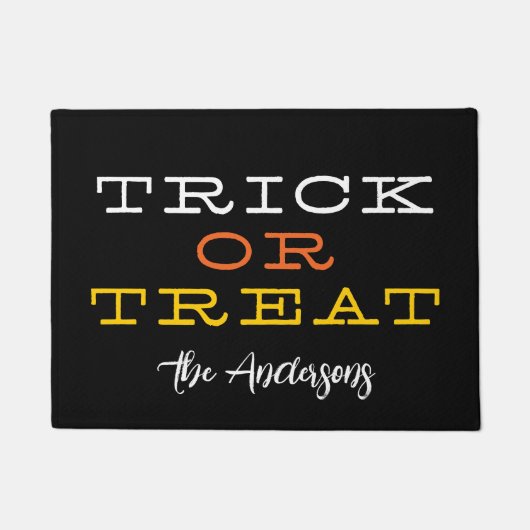 Moderne Trick or treat Happy Halloween persoonlijk Deurmat (Voorkant)