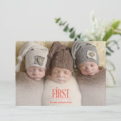 Moderne Triplets Eerste Kerst Custom Photo Feestdagenkaart (Staand voorkant)