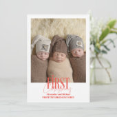 Moderne Triplets Eerste Kerst Custom Photo Feestdagenkaart (Staand voorkant)