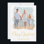 MODERNE TROPISCHE BEACH CHRISTMAS CARD FAMILIE FOT FEESTDAGENKAART<br><div class="desc">Kerstkaart voor het strand van de familie is perfect voor elke plek aan de kust of voor afbeeldingen op vakantiestranden. Eenvoudig en elegant, dit moderne, minimalistische ontwerp maakt het gemakkelijk om uw familiefoto's te uploaden en het ingebouwde lijst te bekijken en op magische wijze de bekleding van het schilderij om...</div>