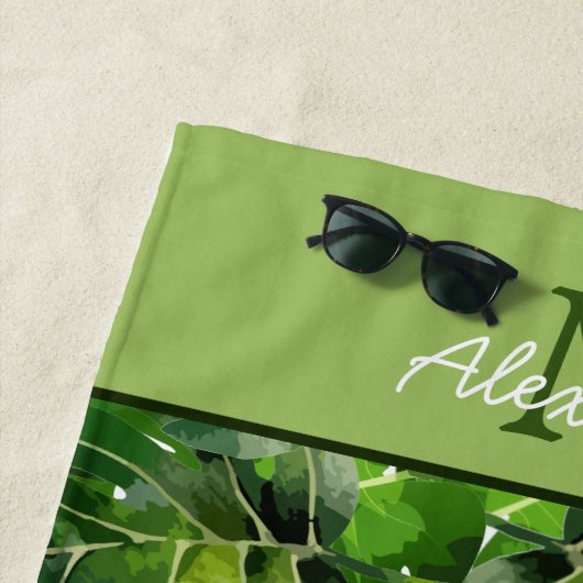 Moderne Tropische groene bladeren Strandlaken (In situ)