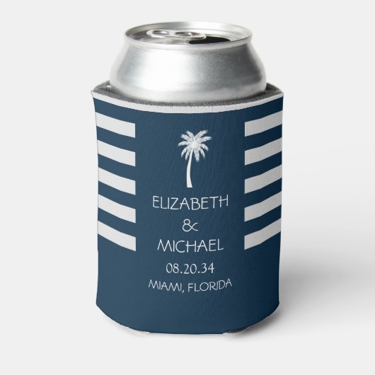 Moderne tropische palmbomen bruiloft marineblauw blikjeskoeler (Blikje Achterkant)