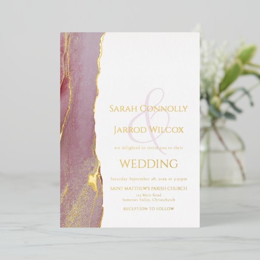 Moderne Trouw Viva Magenta Goud Folie Uitnodiging (Staand Voorkant)