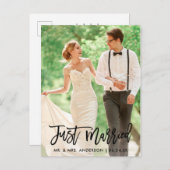 Moderne Trouwfoto Just Married Borstel Schrift Briefkaart (Voorkant / Achterkant)