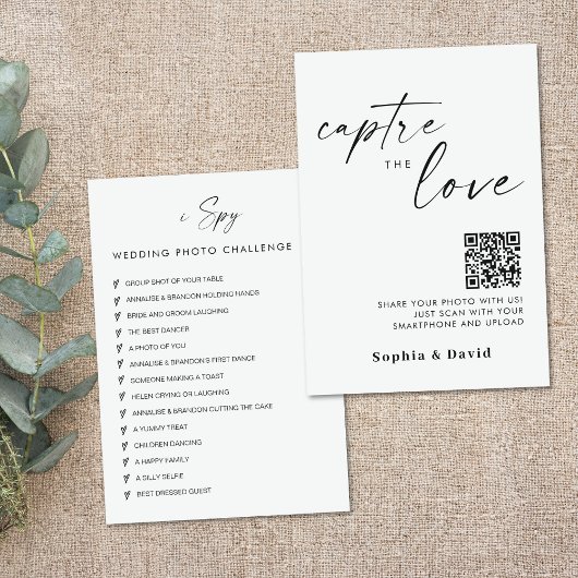 Moderne trouwfoto's leggen de liefde QR-code vast Informatiekaartje