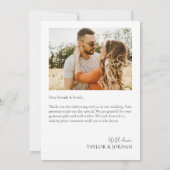 Moderne Trouwkaart met Drie Foto's en Hart Script Bedankkaart (Achterkant)