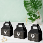Moderne Tuxedo Art Deco vrijgezellenfeest Bedankdoosjes<br><div class="desc">Modern Tuxedo Art Deco Bachelor Party met elegante witte smoking op een faux goud zwart Art Deco patroon. Bekijk meer inspiraties in mijn Huwelijkscadeaus geëtst glaswerk Collectie.</div>