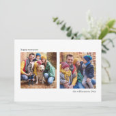 Moderne twee-foto gelukkig nieuwjaar familie minim feestdagenkaart (Staand voorkant)