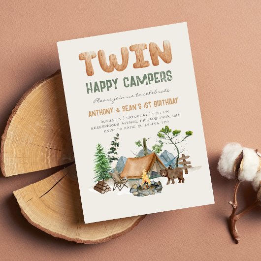 Moderne Twin Happy Campers Woodland 1e uitnodiging