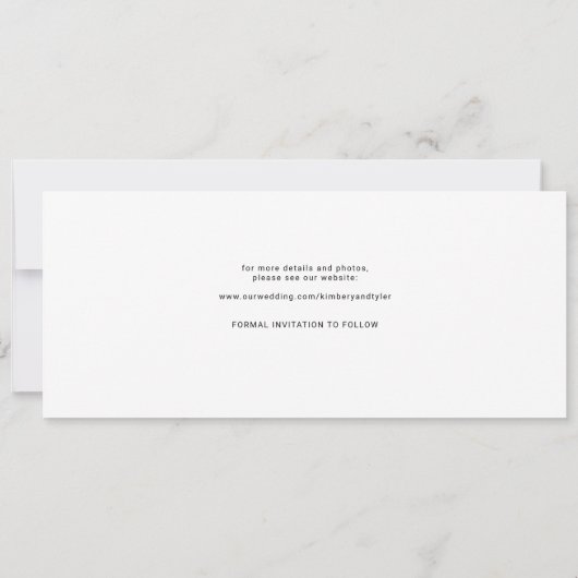 Moderne typografie 4 foto's bruiloft save the date (Achterkant)