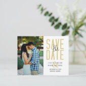 Moderne typografie Aangepaste foto Save The Date Uitnodiging Briefkaart (Staand voorkant)
