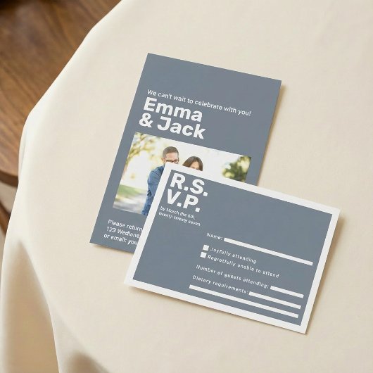 Moderne typografie Blauw Vet RSVP Huwelijk