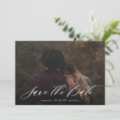 Moderne Typografie Calligrafie White Overlay Photo Save The Date (Staand voorkant)