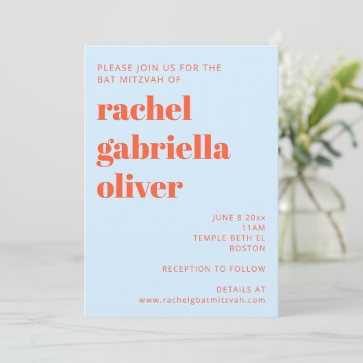 Moderne typografie Cool blauw Oranje Bat Mitzvah Kaart (Staand voorkant)