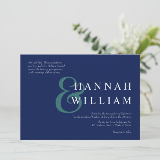 Moderne Typografie Deep Blue Wedding Invitations Kaart (Staand voorkant)
