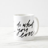 Moderne typografie doet waar je van houdt koffiemok (Voorkant rechts)