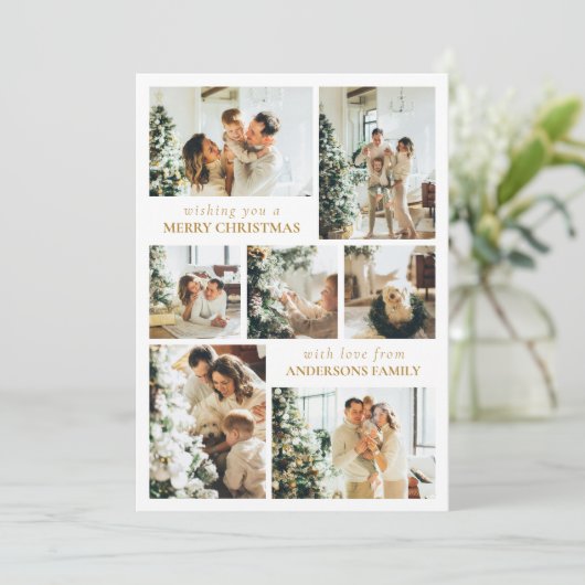 Moderne Typografie Familie Foto Kerst Goud Feestdagenkaart (Staand voorkant)