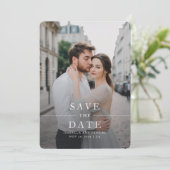 Moderne Typografie Foto bruiloft Opslagdatum Kaart (Staand voorkant)