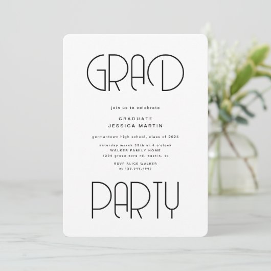 Moderne Typografie Foto Graduation Party Uitnodige Kaart (Staand voorkant)