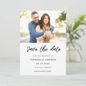 Moderne typografie foto save the date (Staand voorkant)