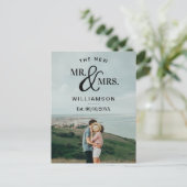 Moderne Typografie Foto Wedding Announcement Feestdagenkaart (Staand voorkant)